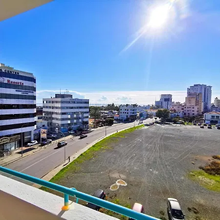 Apartmán Off Course Seaview Larnaca